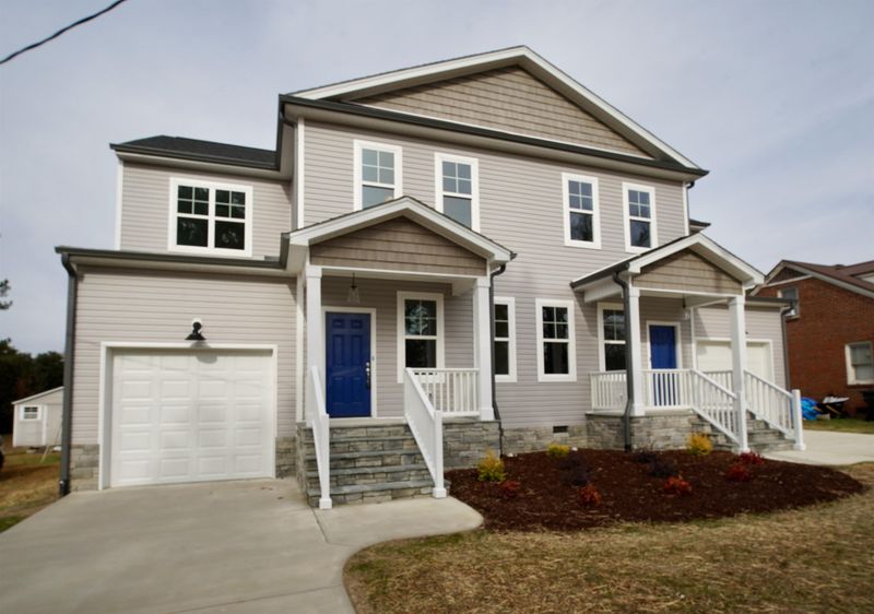 212 W Sycamore St #B, Zebulon, NC 27597