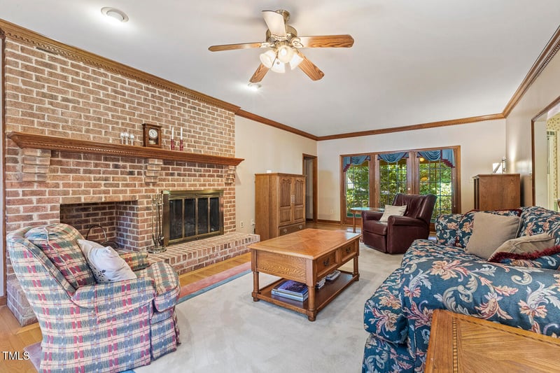 212 Torrey Pines Dr, Cary, NC 27513