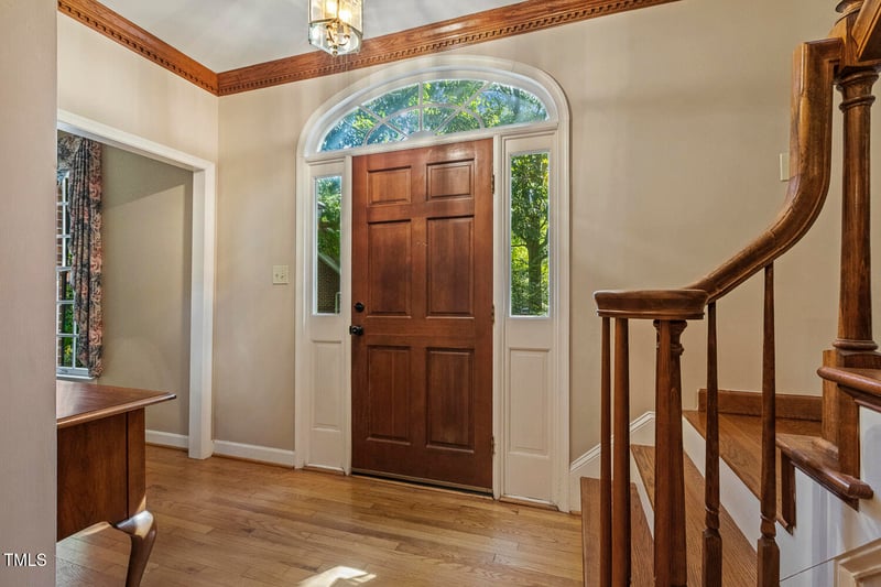 212 Torrey Pines Dr, Cary, NC 27513
