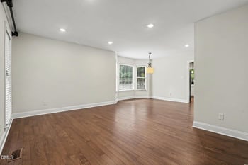 212 Trackers Rd, Cary, NC 27513