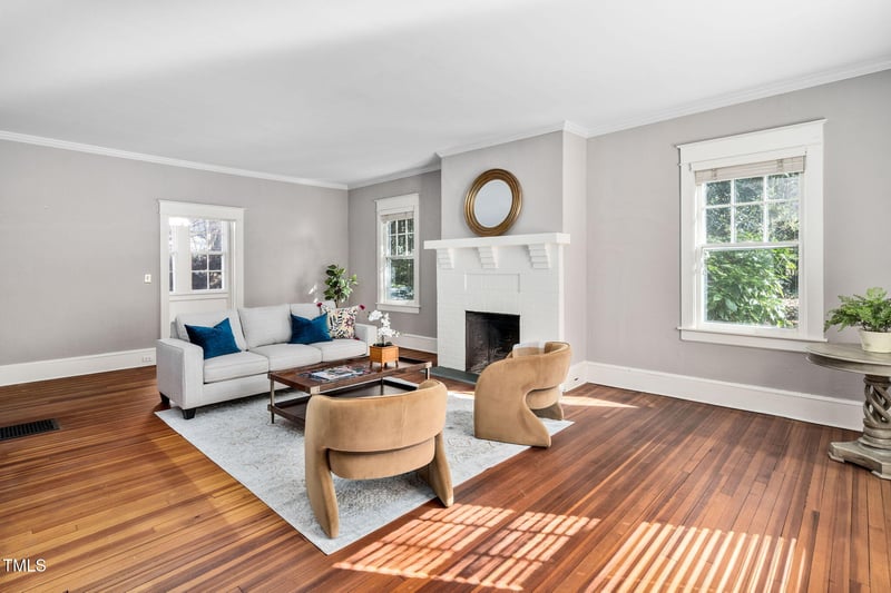 212 University Dr, Chapel Hill, NC 27516