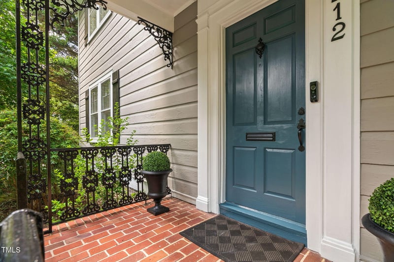 212 University Dr, Chapel Hill, NC 27516