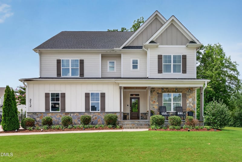 212 Utley Bluffs Dr, Holly Springs, NC 27540