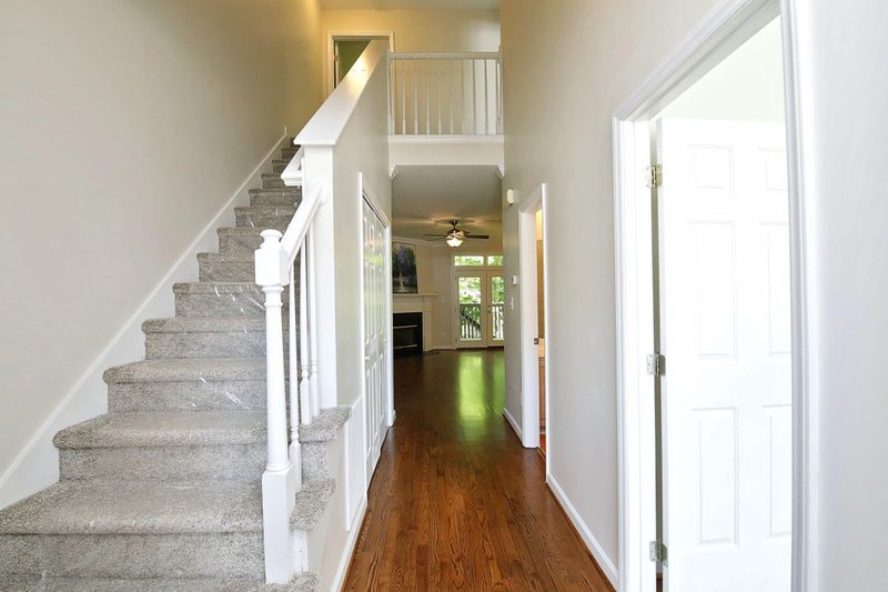 212 Vinca Cir, Cary, NC 27513