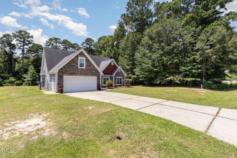 212 Waters Cir, Goldsboro, NC 27534