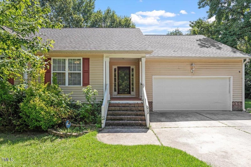 212 Webfoot Dr, Garner, NC 27529