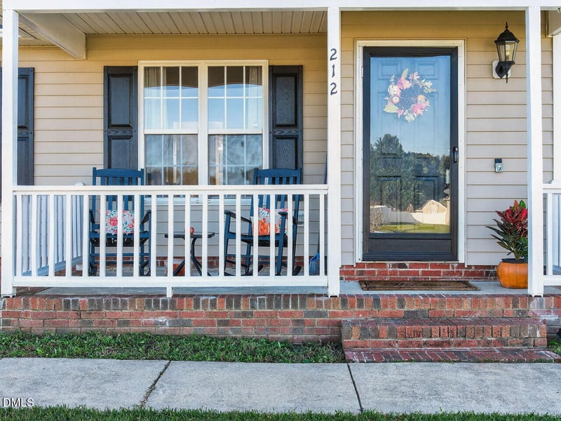 212 Wexford Dr, Clayton, NC 27520