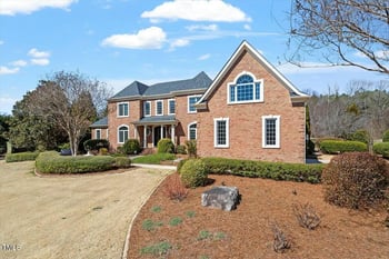 212 Whirlaway Ln, Chapel Hill, NC 27516