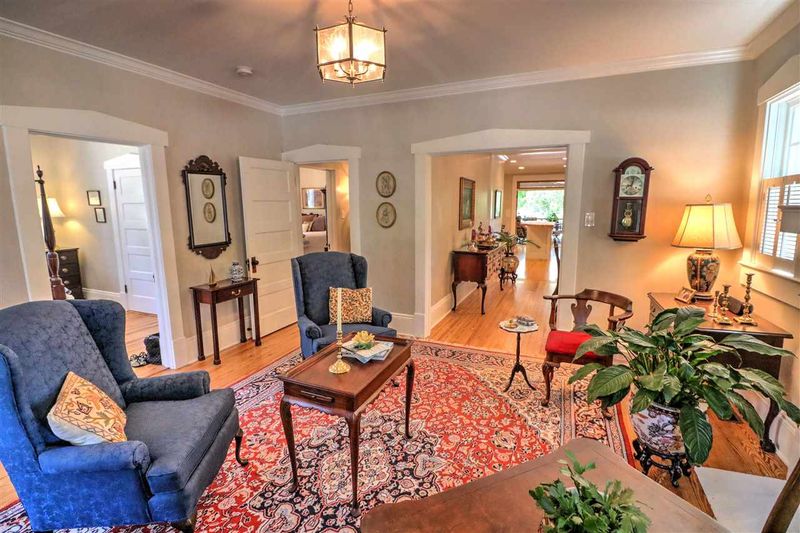 212 E Whitaker Mill Rd, Raleigh, NC 27608