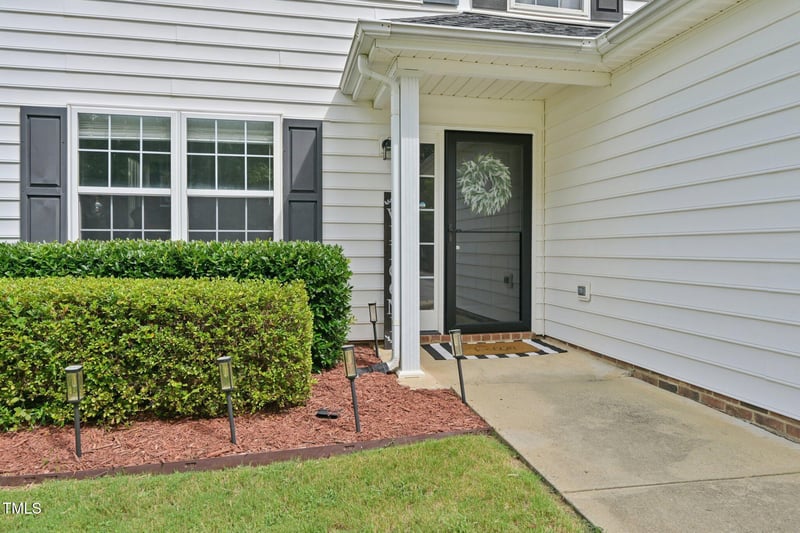 212 Windcap Dr, Apex, NC 27539