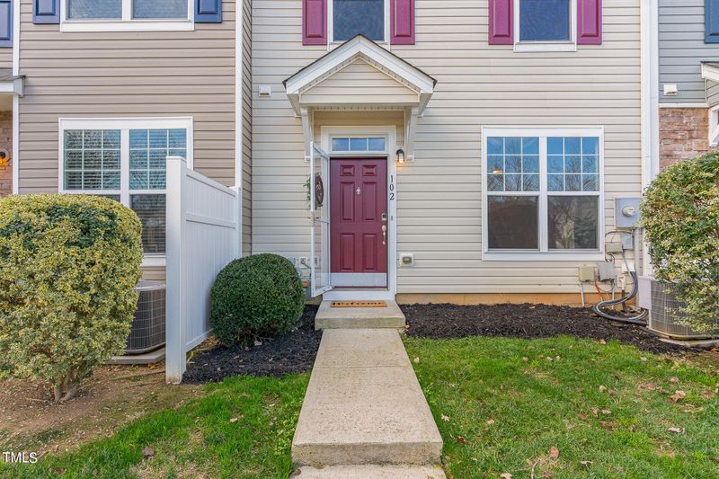 2120 Breezeway Dr #102, Raleigh, NC 27614