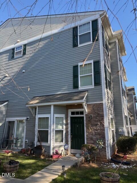 2120 Breezeway Dr #113, Raleigh, NC 27614