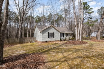 2120 Canterbury Rd, Clayton, NC 27520