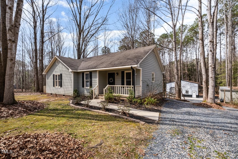 2120 Canterbury Rd, Clayton, NC 27520
