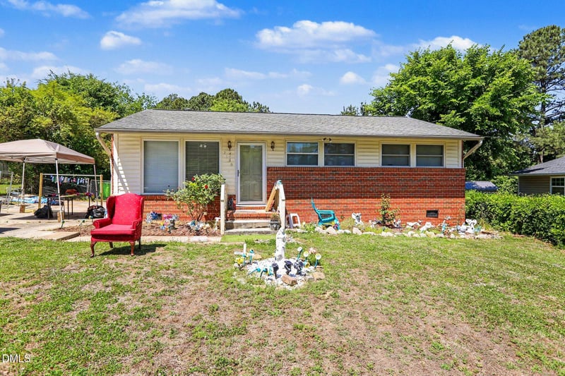 2120 Gilliam Ln, Raleigh, NC 27610