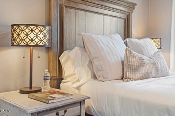 2120 Hillock Dr, Raleigh, NC 27612