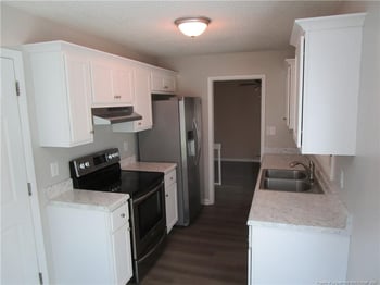 2120 Lothbury Dr, Fayetteville, NC 28304
