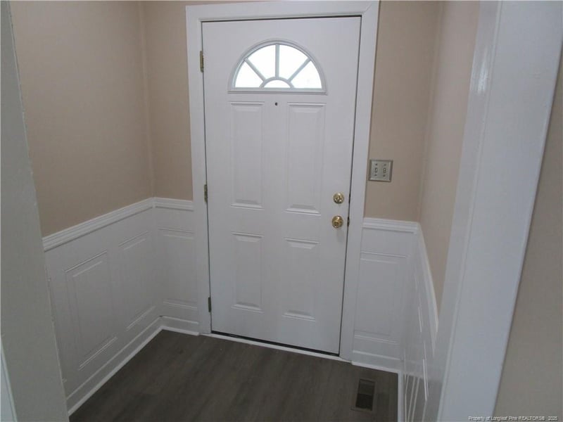 2120 Lothbury Dr, Fayetteville, NC 28304