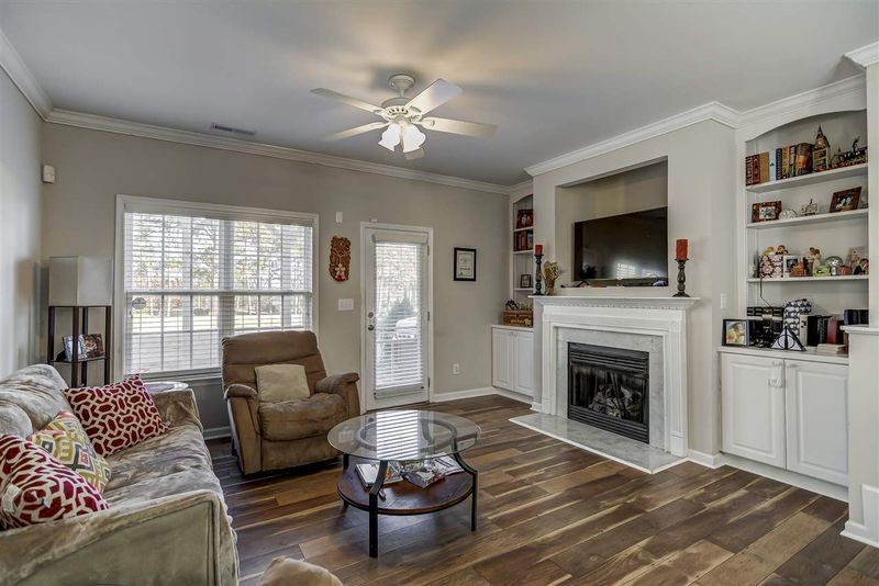 2120 Persimmon Ridge Dr, Raleigh, NC 27604