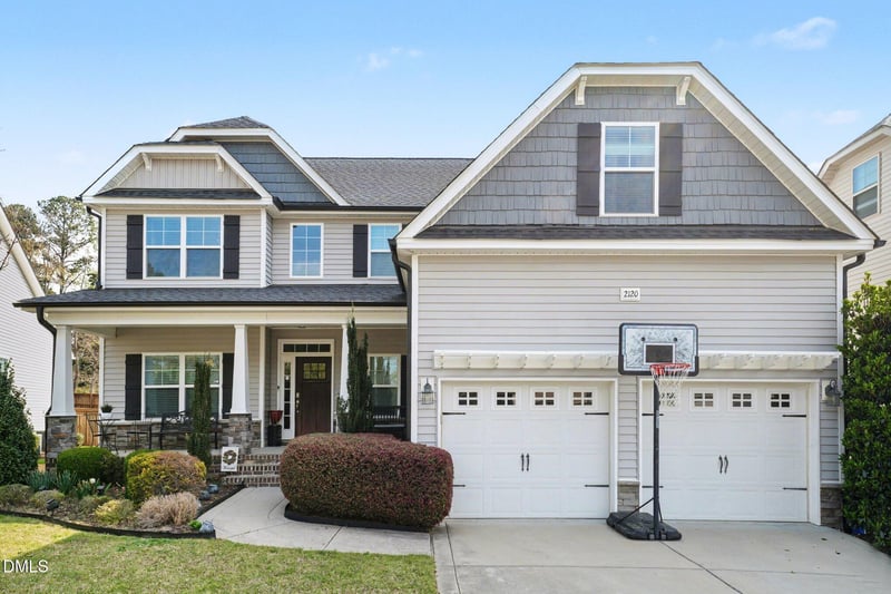 2120 Temple Hills Way, Fuquay Varina, NC 27526