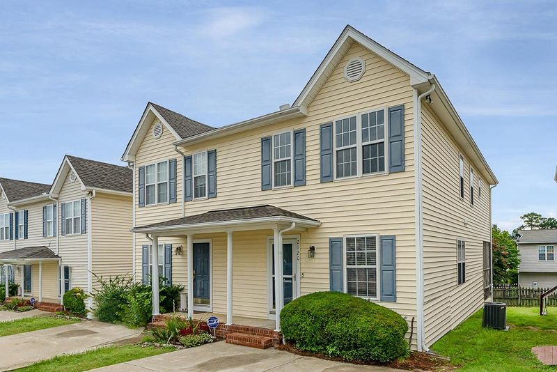 2120 Turtle Point Dr, Raleigh, NC 27604