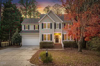 2120 Village Oaks Ln, Raleigh, NC 27614