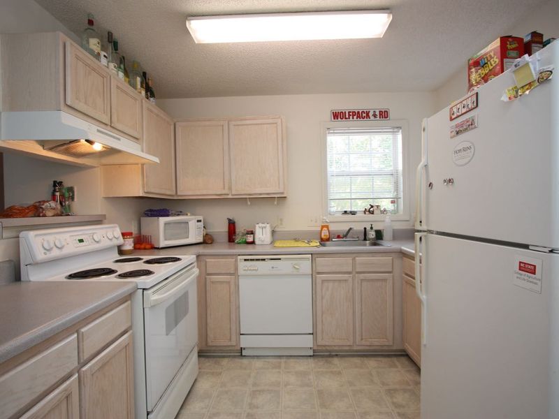 2120 Wolftech Ln #201, Raleigh, NC 27603