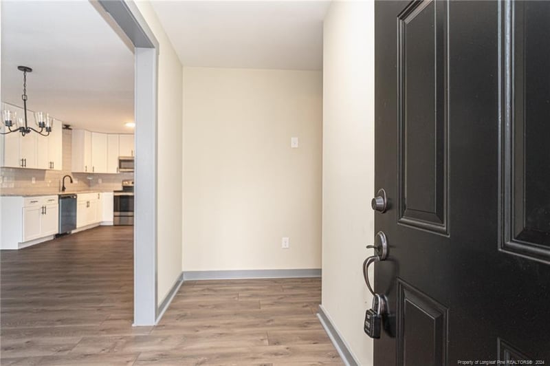 2121 Biltmore Dr, Fayetteville, NC 28304