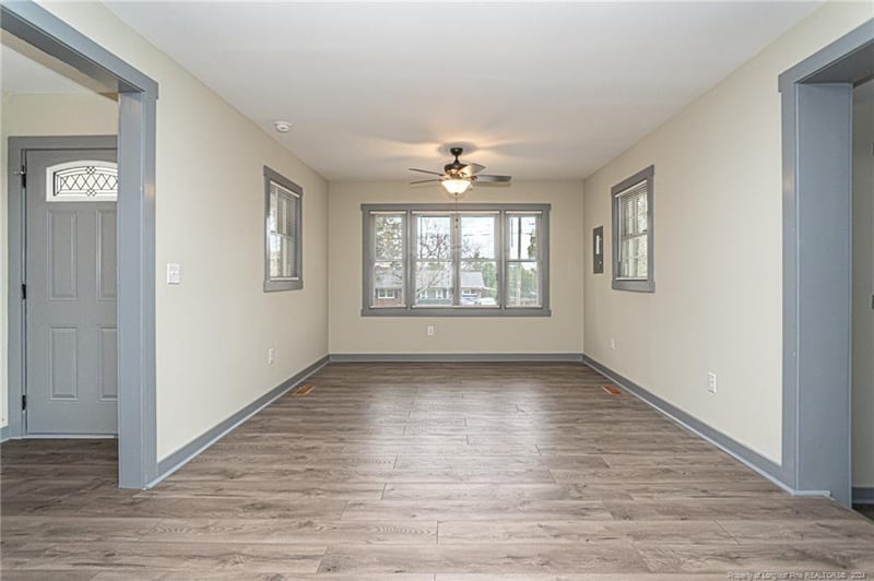 2121 Biltmore Dr, Fayetteville, NC 28304