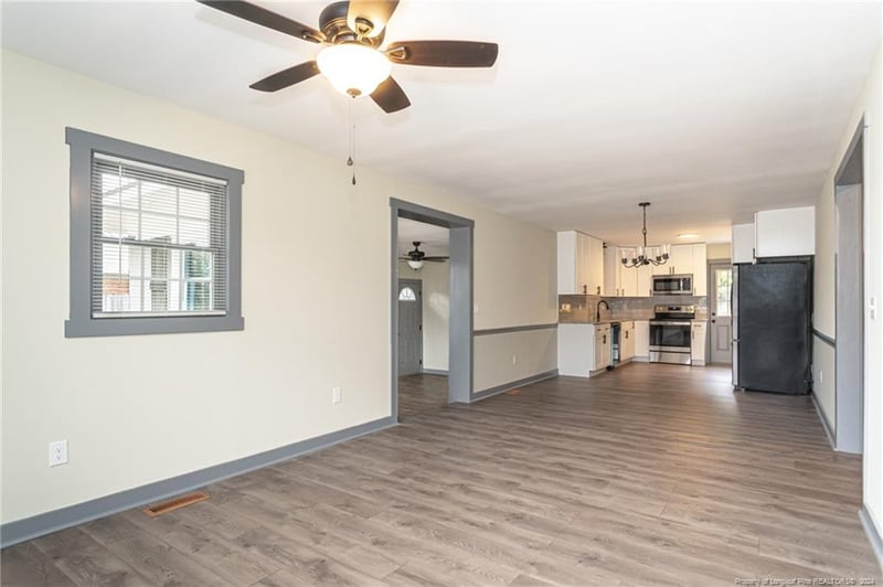 2121 Biltmore Dr, Fayetteville, NC 28304