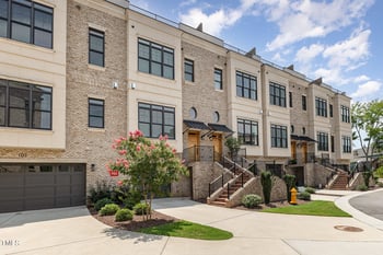 2121 Oberlin Village Dr #103, Raleigh, NC 27605