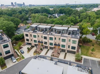 2121 Oberlin Village Dr #107, Raleigh, NC 27605