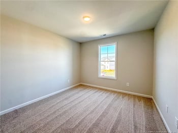2121 Purebred Cir, Hope Mills, NC 28348