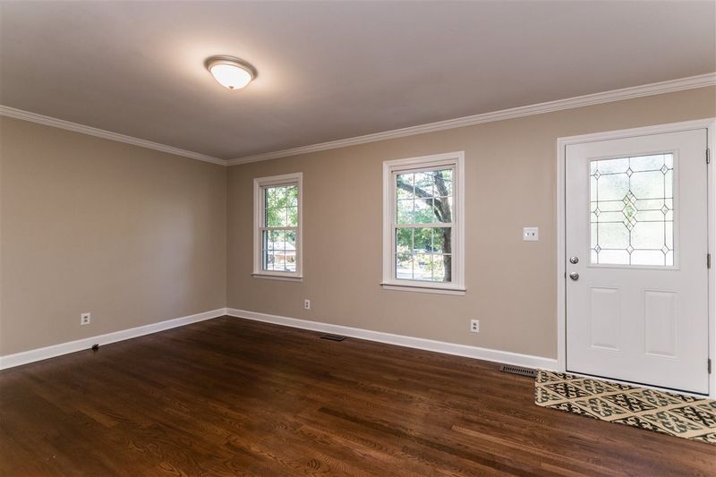 2121 Sierra Dr, Raleigh, NC 27603