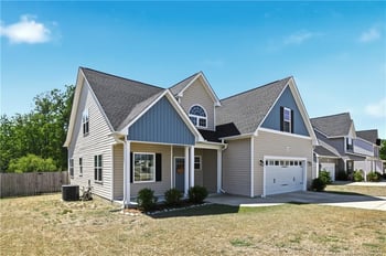 2121 Stonewash Dr, Fayetteville, NC 28306