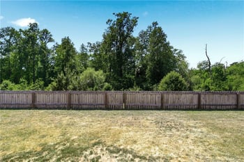2121 Stonewash Dr, Fayetteville, NC 28306