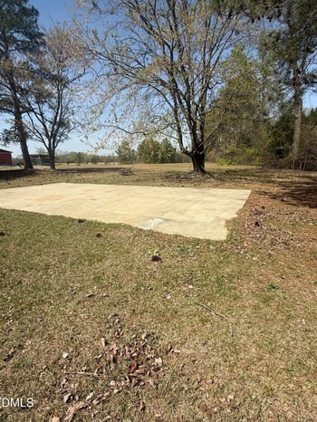 2122 Godwin Lake Rd, Benson, NC 27504