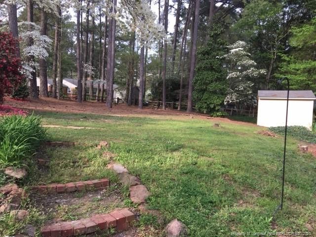 2122 N Shoreline Dr N, Sanford, NC 27330