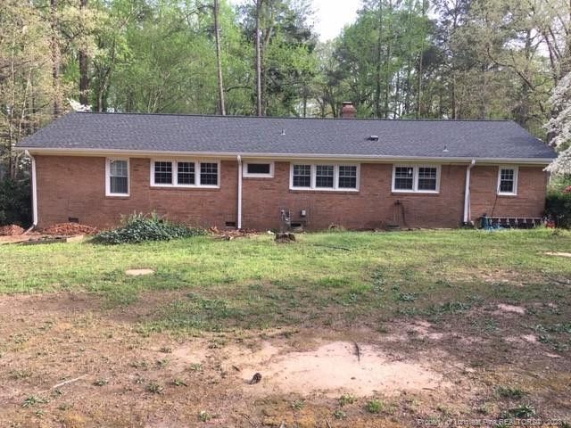 2122 N Shoreline Dr N, Sanford, NC 27330