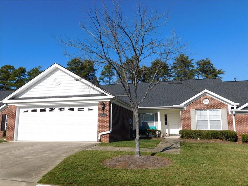 2122 Sweetbay Cir, Burlington, NC 27215