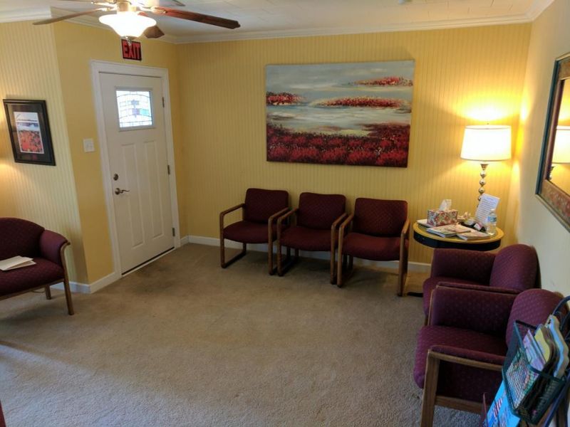 212214 N Marshall St, Graham, NC 27253
