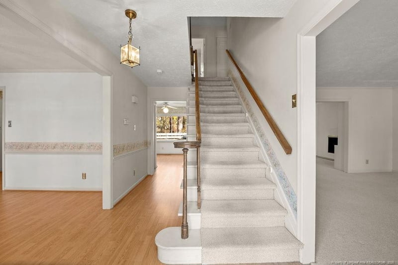 2123 Clinchfield Dr, Fayetteville, NC 28304