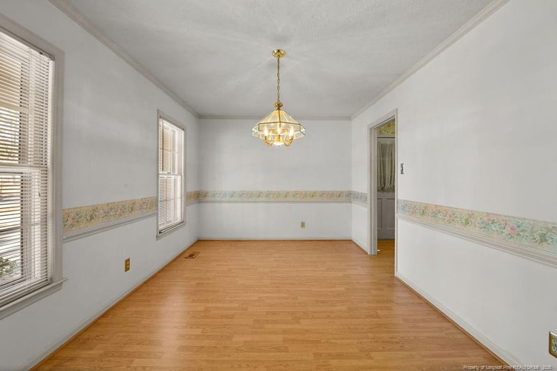 2123 Clinchfield Dr, Fayetteville, NC 28304