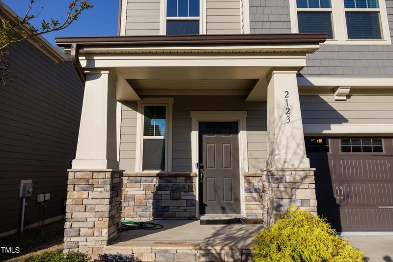 2123 Gregor Overlook Ln, Apex, NC 27502