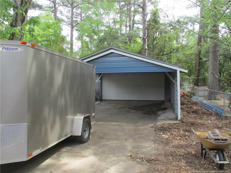 2123 Pigeon River Rd, Fayetteville, NC 28306