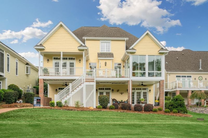 2123 Willow Hill Ln, Clayton, NC 27520
