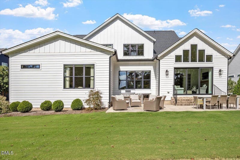 2124 Arborwood Dr, Durham, NC 27705
