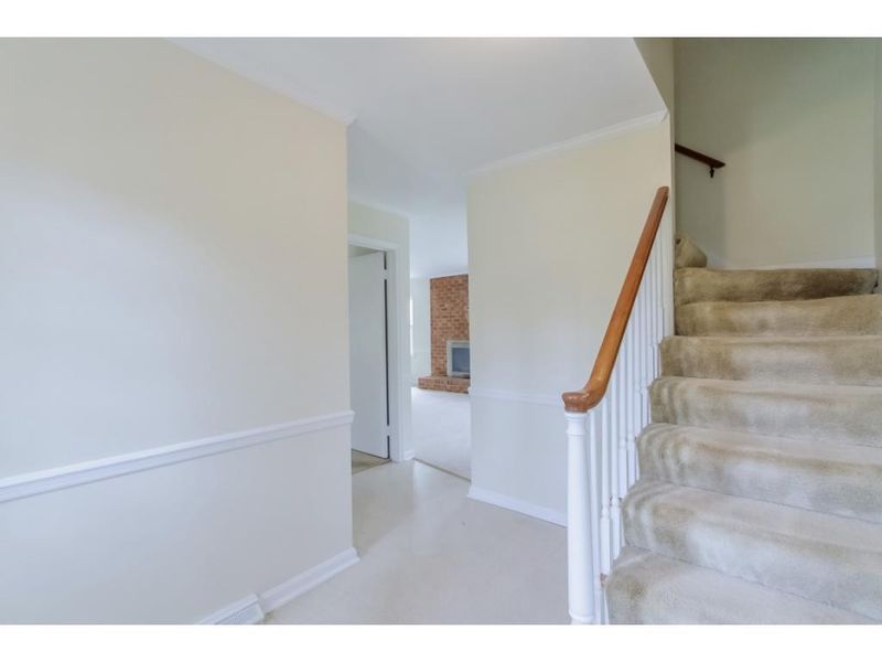 2124 Dorsett St, Burlington, NC 27215