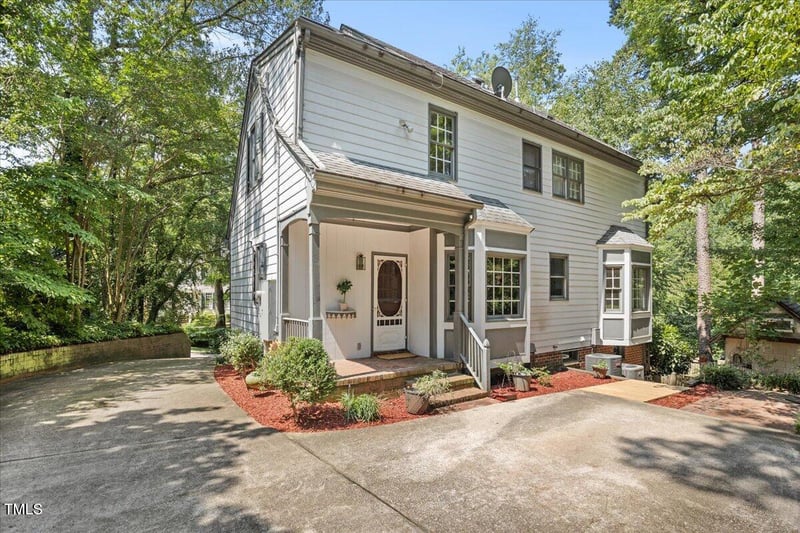 2124 Fallon Oaks Ct, Raleigh, NC 27608