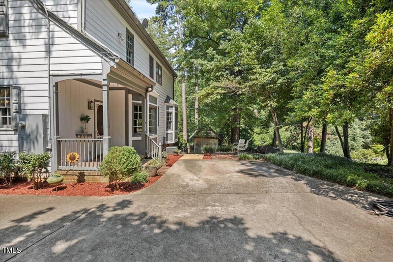 2124 Fallon Oaks Ct, Raleigh, NC 27608